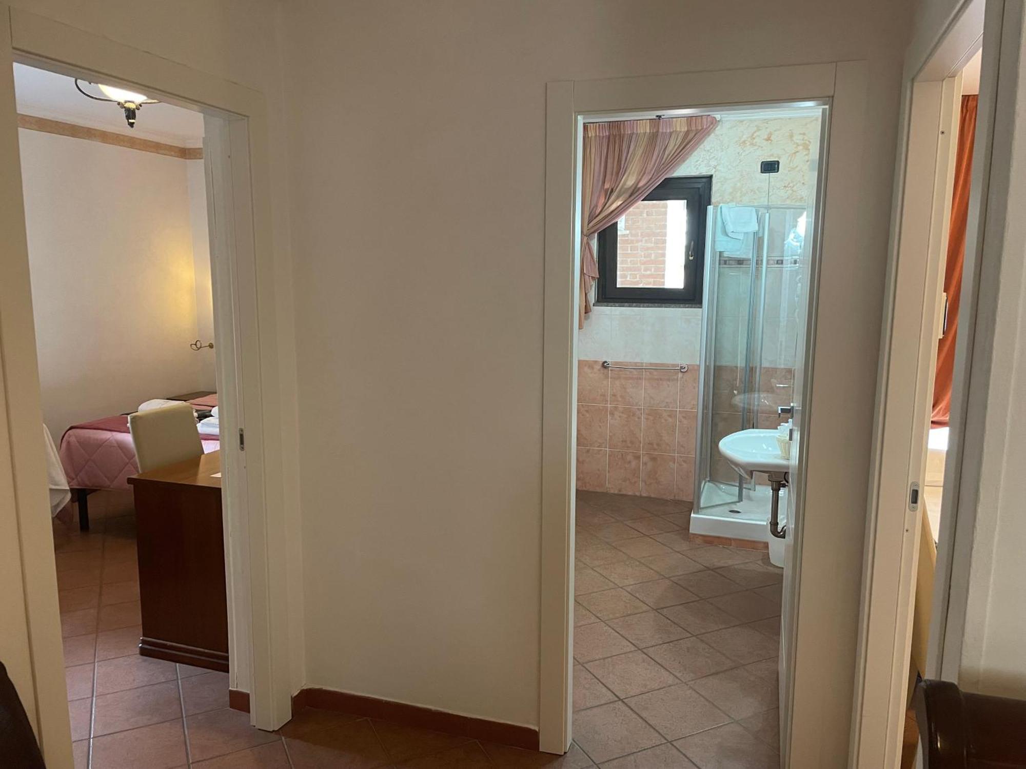 Two-Bedroom King Suite,1661107579:JPEG