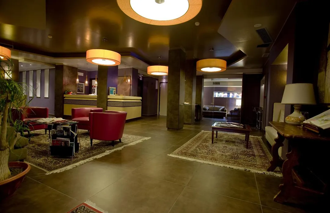 Comfort Hotel Fiumicino Airport-1